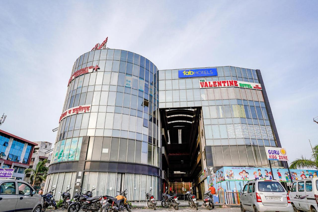 Fabhotel The Valentine - Udhna Road Surat Exterior photo